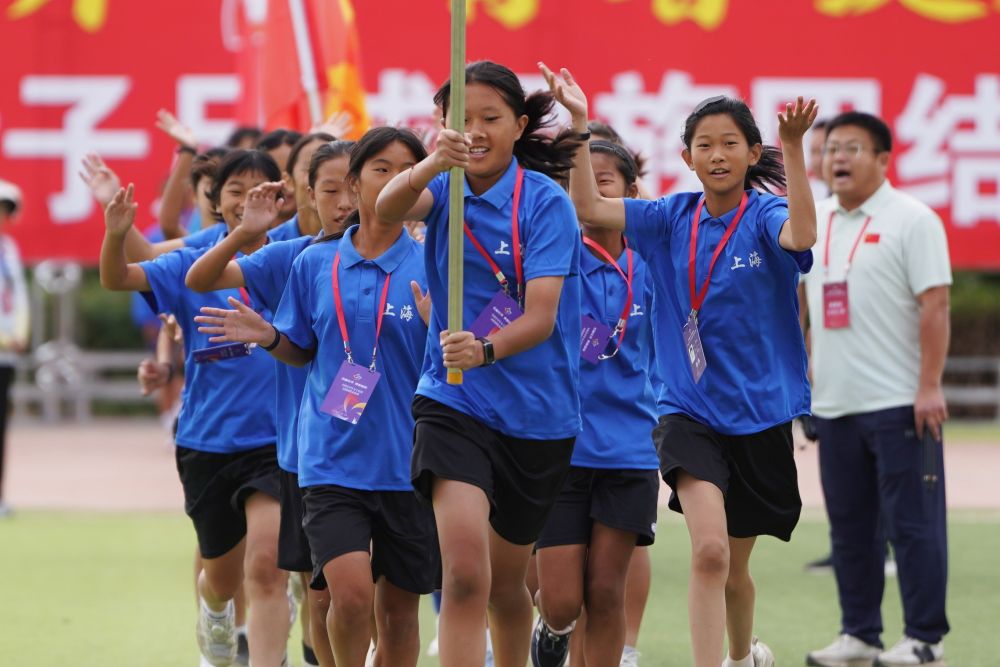 全国青少年女子足球民族团结友谊赛在新疆喀什