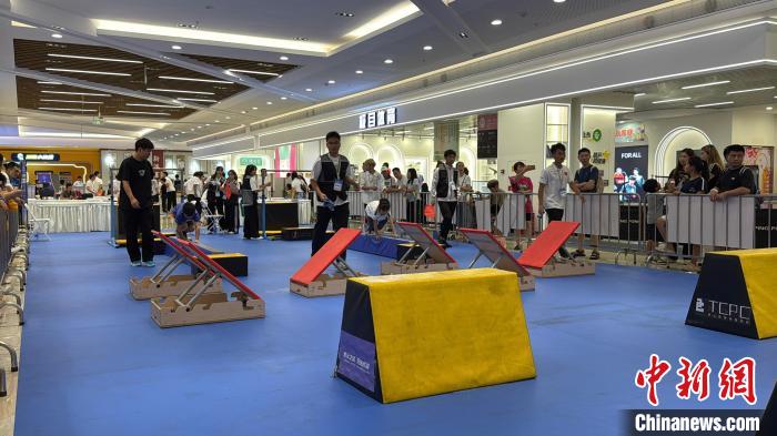 成都：青少年跑酷赛热力开跑“蓄力”世运