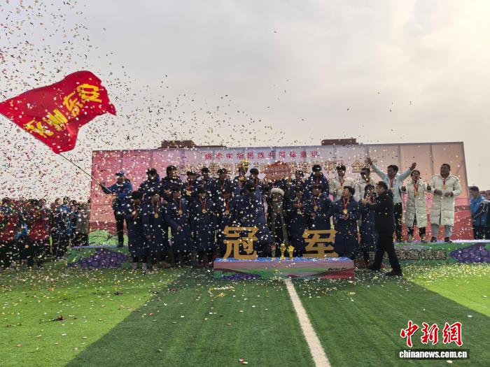 湘疆携手以球会友 湖南东安队勇夺“吐鲁番贺岁