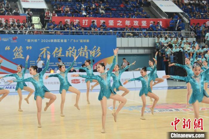 沈阳铁西“厂BA”篮球赛点燃工业振兴激情