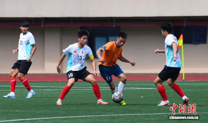 绿茵架桥·中越同心：广西凭祥举行中越足球友谊