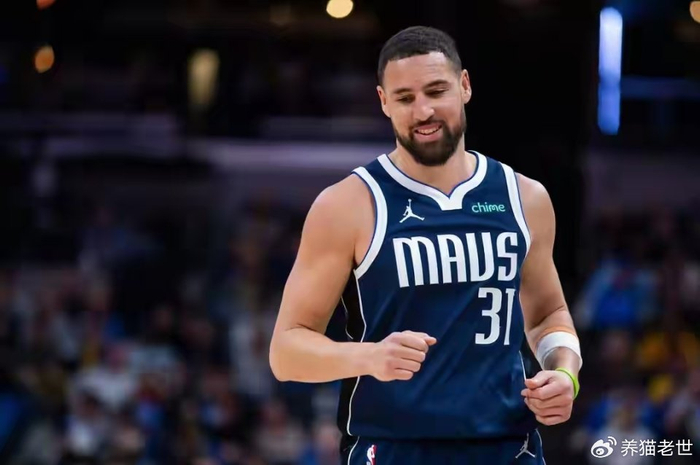 新秀弗拉格51分创纪录 挑战最佳新秀头衔