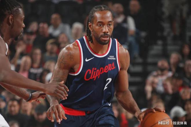 现役球员中亚历山大以4次场均30分领跑